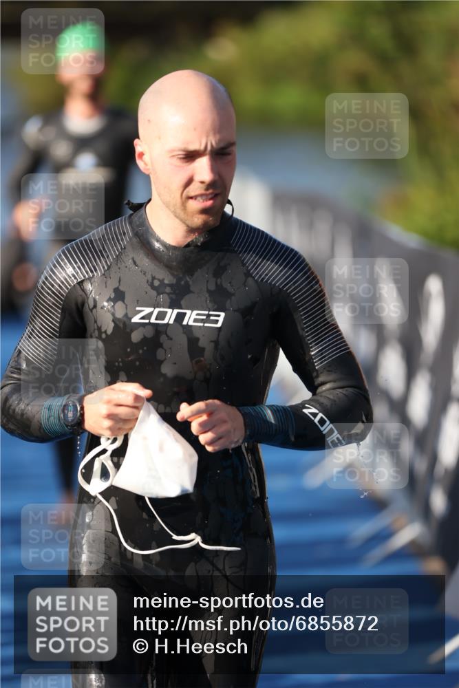 25.08.2024 - Elbe Triathlon Hamburg H.Heesch http://msf.ph/oto/6855872 25.08.2024 09:04:05 Schwimmen 206, 251, 255, 271, 317 meine-sportfotos.de