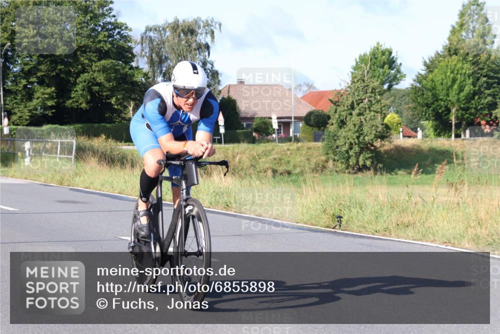25.08.2024 - Elbe Triathlon Hamburg Fuchs,  Jonas http://msf.ph/oto/6855898 25.08.2024 09:19:13 Radfahren 139, 176, 243, 268, 396 meine-sportfotos.de
