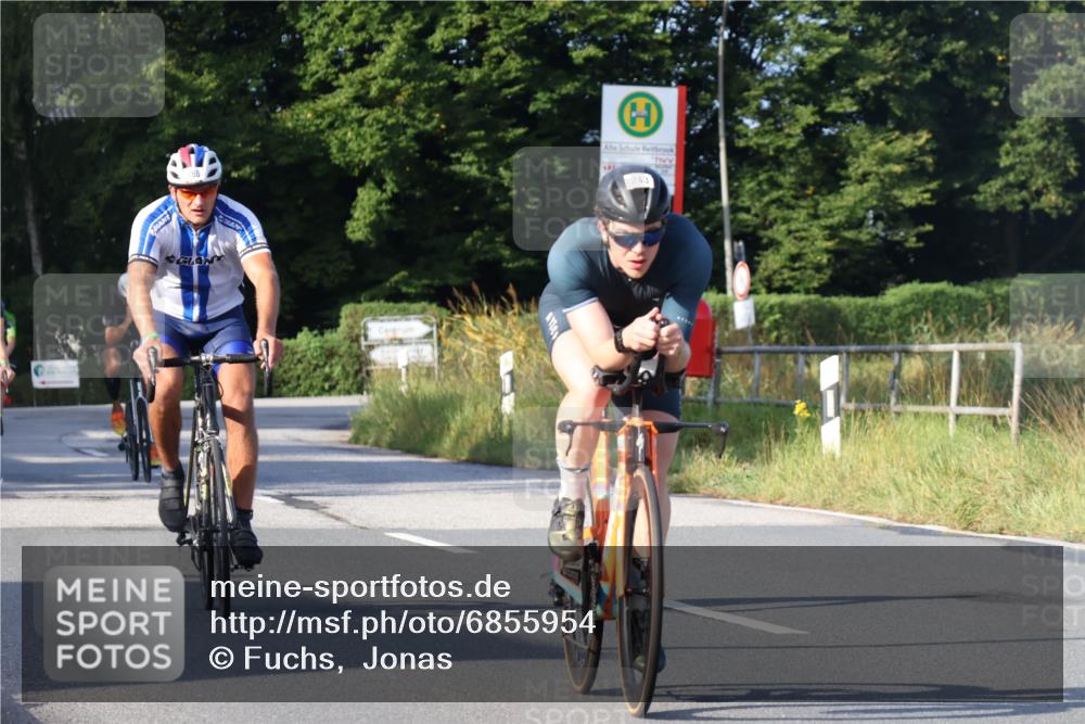 25.08.2024 - Elbe Triathlon Hamburg Fuchs,  Jonas http://msf.ph/oto/6855954 25.08.2024 09:19:17 Radfahren 176, 243, 268, 396, 269, 319 meine-sportfotos.de