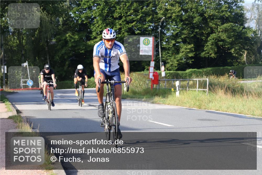 25.08.2024 - Elbe Triathlon Hamburg Fuchs,  Jonas http://msf.ph/oto/6855973 25.08.2024 09:19:18 Radfahren 176, 243, 268, 396, 269, 319 meine-sportfotos.de