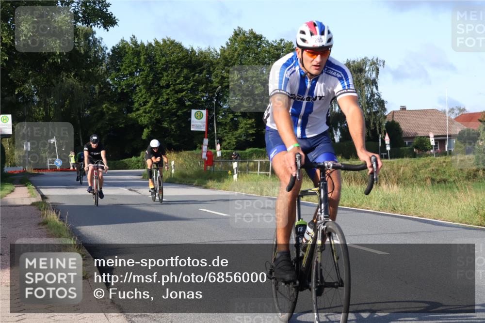 25.08.2024 - Elbe Triathlon Hamburg Fuchs,  Jonas http://msf.ph/oto/6856000 25.08.2024 09:19:18 Radfahren 176, 243, 268, 396, 269, 319 meine-sportfotos.de
