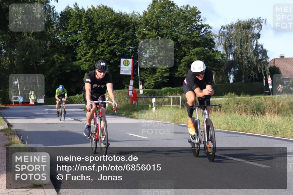 25.08.2024 - Elbe Triathlon Hamburg Fuchs,  Jonas http://msf.ph/oto/6856015 25.08.2024 09:19:20 Radfahren 243, 268, 396, 269, 319, 40 meine-sportfotos.de
