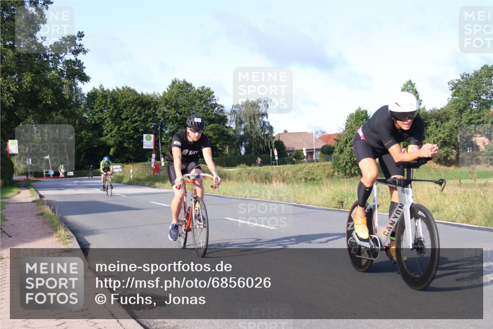 25.08.2024 - Elbe Triathlon Hamburg Fuchs,  Jonas http://msf.ph/oto/6856026 25.08.2024 09:19:20 Radfahren 243, 268, 396, 269, 319, 40 meine-sportfotos.de