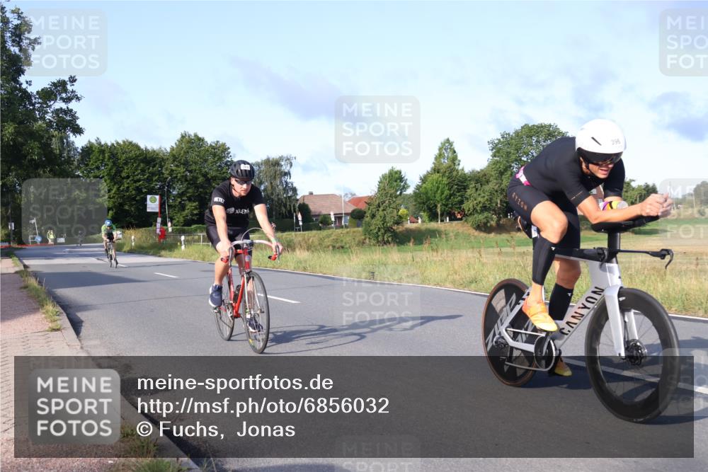 25.08.2024 - Elbe Triathlon Hamburg Fuchs,  Jonas http://msf.ph/oto/6856032 25.08.2024 09:19:20 Radfahren 243, 268, 396, 269, 319, 40 meine-sportfotos.de