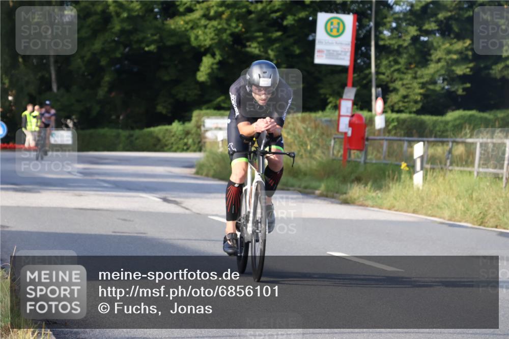 25.08.2024 - Elbe Triathlon Hamburg Fuchs,  Jonas http://msf.ph/oto/6856101 25.08.2024 09:19:26 Radfahren 269, 319, 40 meine-sportfotos.de