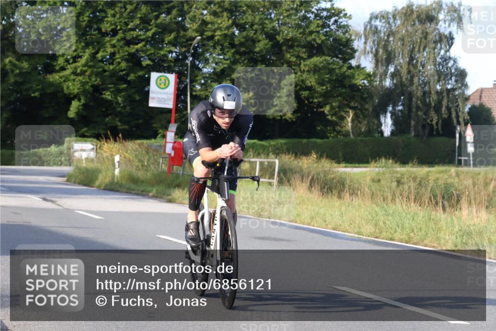 25.08.2024 - Elbe Triathlon Hamburg Fuchs,  Jonas http://msf.ph/oto/6856121 25.08.2024 09:19:26 Radfahren 269, 319, 40 meine-sportfotos.de