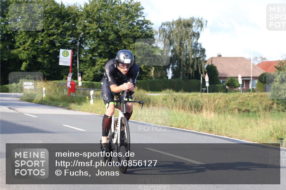 25.08.2024 - Elbe Triathlon Hamburg Fuchs,  Jonas http://msf.ph/oto/6856127 25.08.2024 09:19:27 Radfahren 319, 40 meine-sportfotos.de
