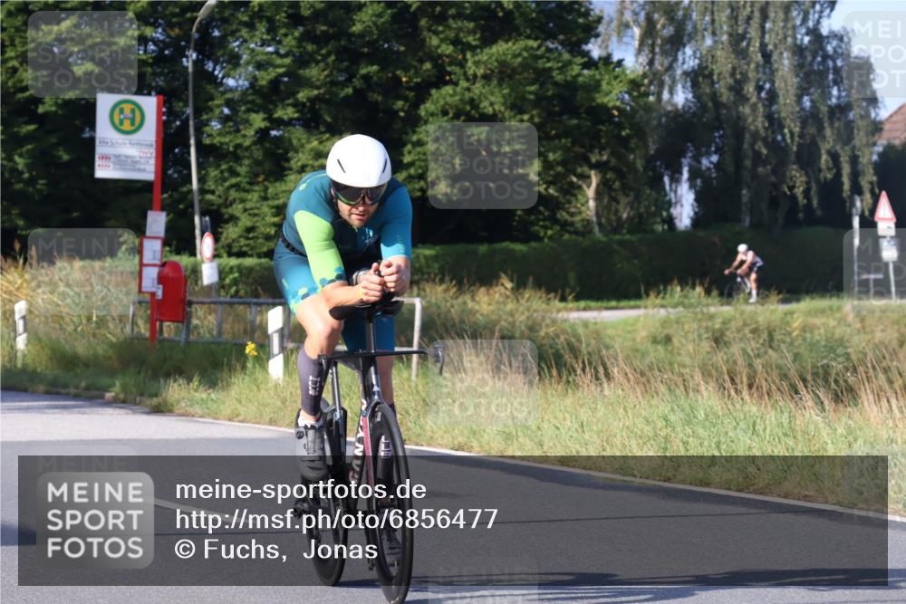 25.08.2024 - Elbe Triathlon Hamburg Fuchs,  Jonas http://msf.ph/oto/6856477 25.08.2024 09:19:55 Radfahren 99, 38, 48 meine-sportfotos.de