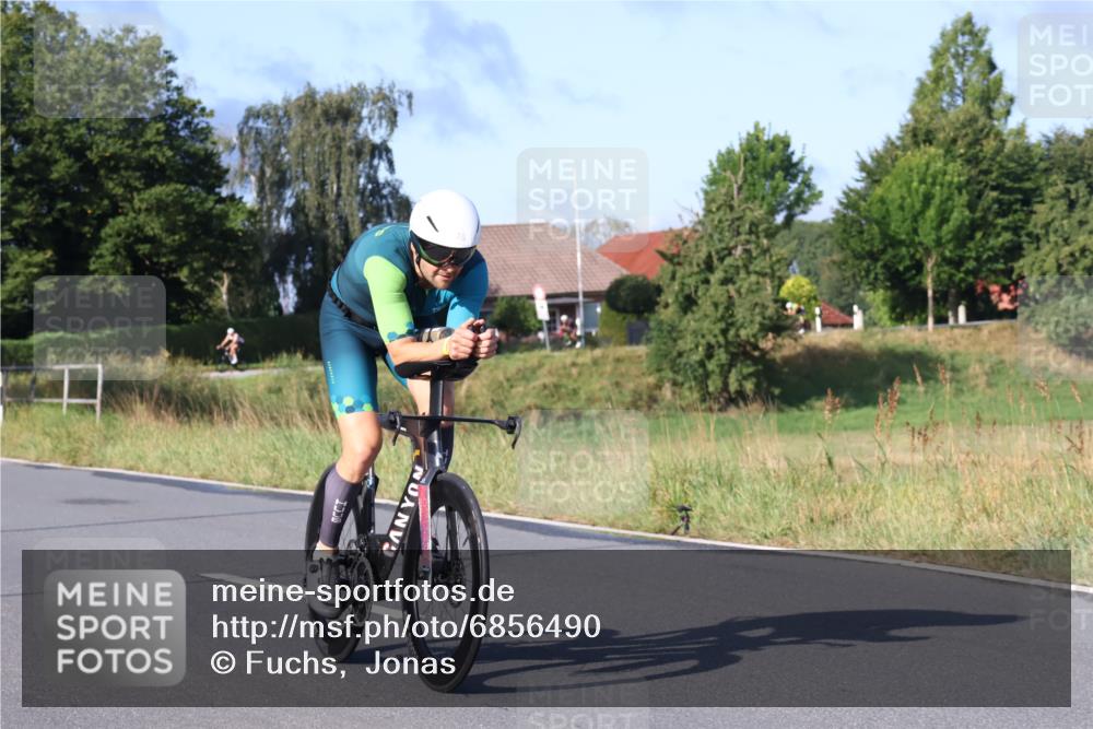 25.08.2024 - Elbe Triathlon Hamburg Fuchs,  Jonas http://msf.ph/oto/6856490 25.08.2024 09:19:56 Radfahren 99, 38, 48 meine-sportfotos.de