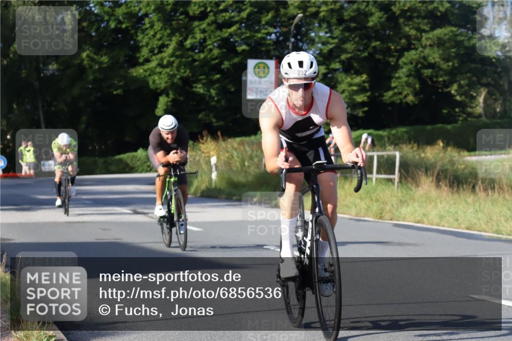 25.08.2024 - Elbe Triathlon Hamburg Fuchs,  Jonas http://msf.ph/oto/6856536 25.08.2024 09:20:06 Radfahren 232, 172, 336 meine-sportfotos.de