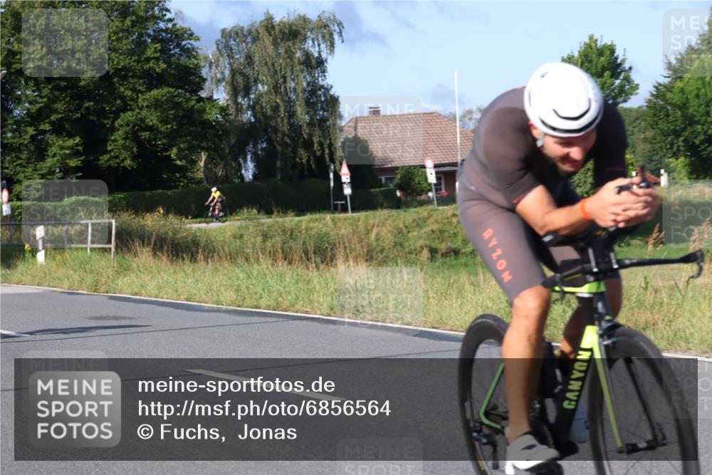 25.08.2024 - Elbe Triathlon Hamburg Fuchs,  Jonas http://msf.ph/oto/6856564 25.08.2024 09:20:07 Radfahren 232, 172, 336 meine-sportfotos.de