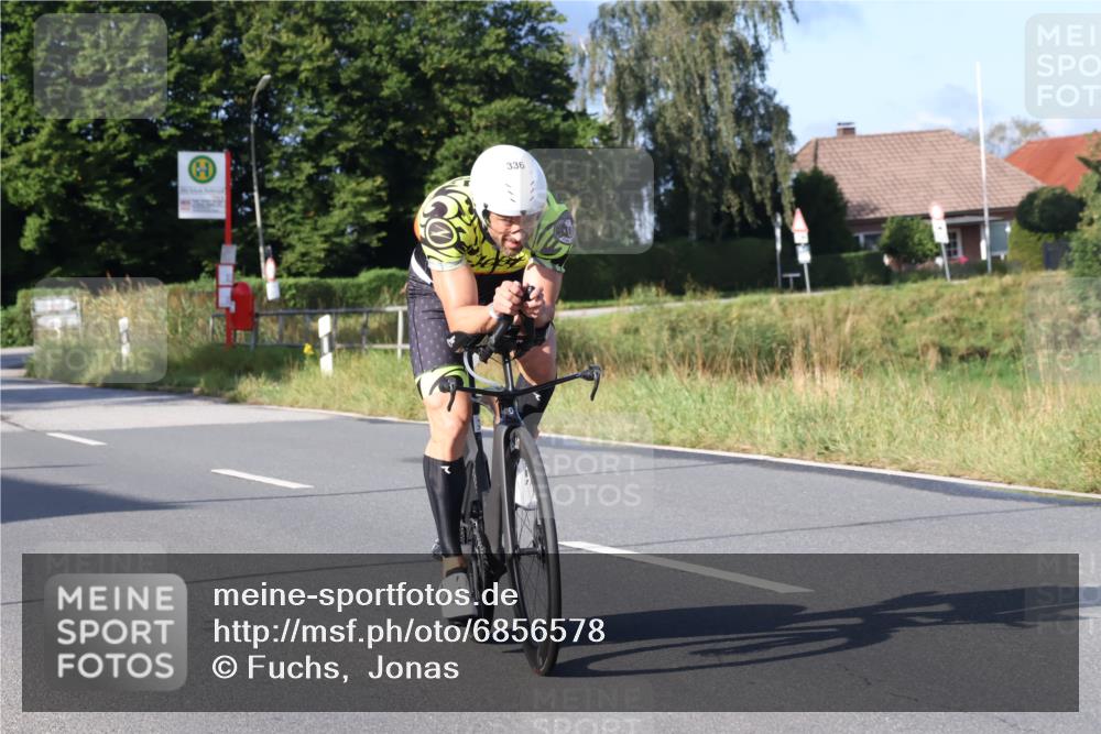 25.08.2024 - Elbe Triathlon Hamburg Fuchs,  Jonas http://msf.ph/oto/6856578 25.08.2024 09:20:08 Radfahren 232, 172, 336 meine-sportfotos.de