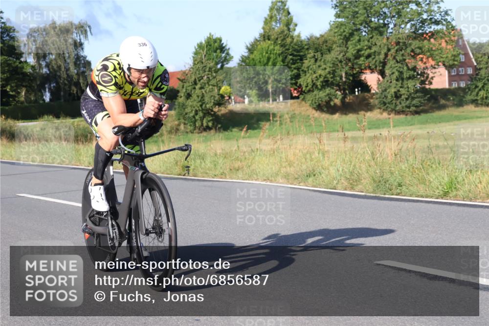 25.08.2024 - Elbe Triathlon Hamburg Fuchs,  Jonas http://msf.ph/oto/6856587 25.08.2024 09:20:08 Radfahren 232, 172, 336 meine-sportfotos.de