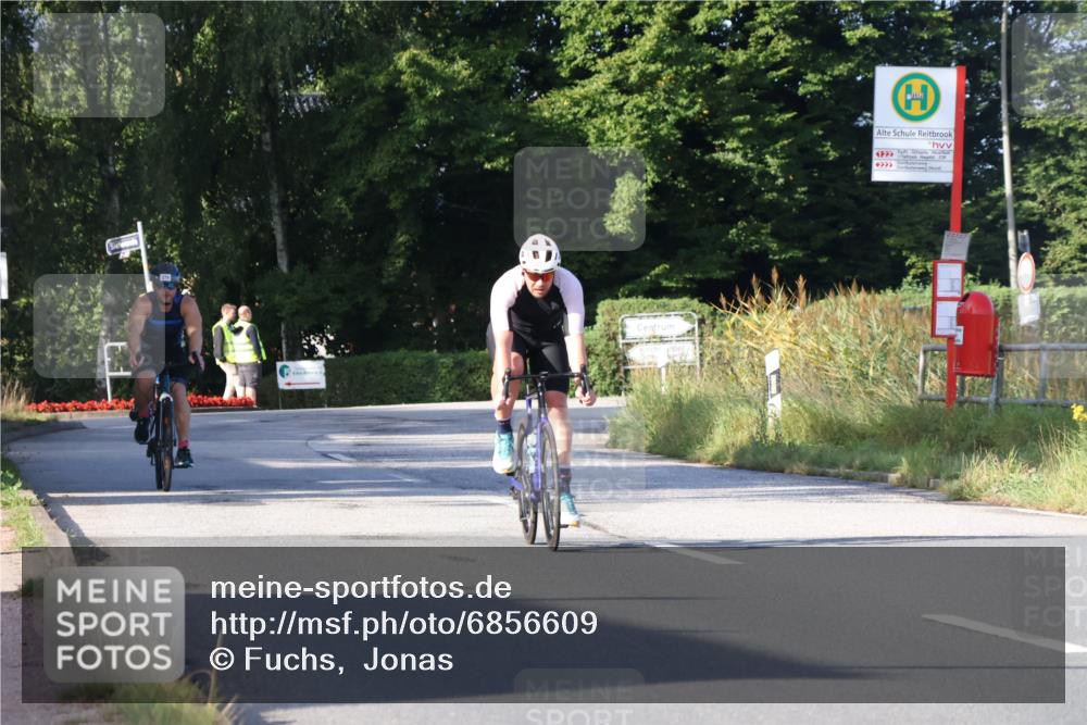 25.08.2024 - Elbe Triathlon Hamburg Fuchs,  Jonas http://msf.ph/oto/6856609 25.08.2024 09:20:13 Radfahren 336, 263, 279, 322 meine-sportfotos.de