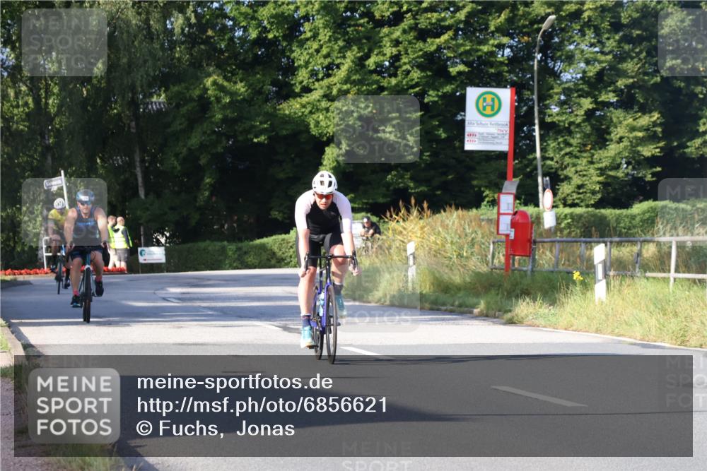 25.08.2024 - Elbe Triathlon Hamburg Fuchs,  Jonas http://msf.ph/oto/6856621 25.08.2024 09:20:13 Radfahren 336, 263, 279, 322 meine-sportfotos.de