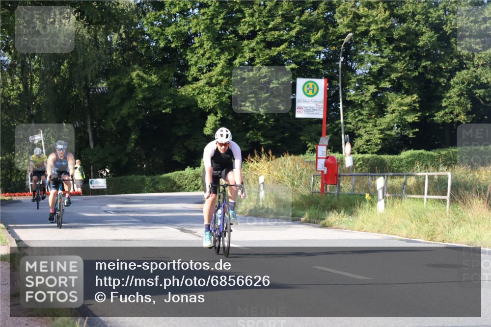 25.08.2024 - Elbe Triathlon Hamburg Fuchs,  Jonas http://msf.ph/oto/6856626 25.08.2024 09:20:13 Radfahren 336, 263, 279, 322 meine-sportfotos.de
