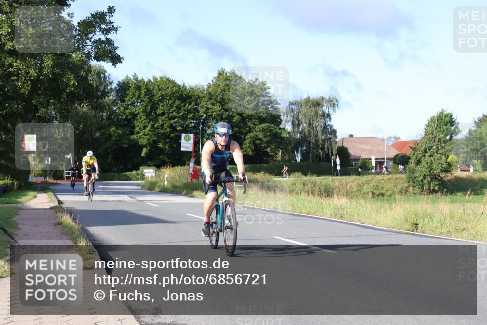 25.08.2024 - Elbe Triathlon Hamburg Fuchs,  Jonas http://msf.ph/oto/6856721 25.08.2024 09:20:17 Radfahren 263, 279, 322, 313 meine-sportfotos.de