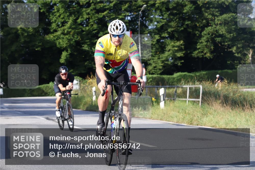 25.08.2024 - Elbe Triathlon Hamburg Fuchs,  Jonas http://msf.ph/oto/6856742 25.08.2024 09:20:19 Radfahren 263, 279, 322, 313 meine-sportfotos.de