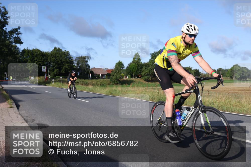 25.08.2024 - Elbe Triathlon Hamburg Fuchs,  Jonas http://msf.ph/oto/6856782 25.08.2024 09:20:20 Radfahren 263, 279, 322, 313 meine-sportfotos.de