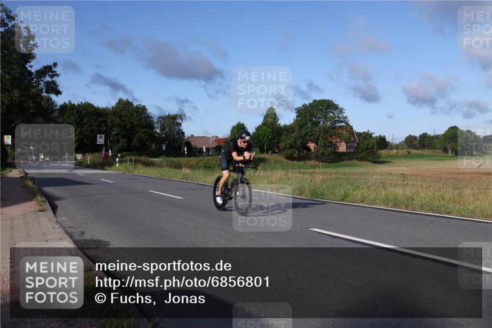 25.08.2024 - Elbe Triathlon Hamburg Fuchs,  Jonas http://msf.ph/oto/6856801 25.08.2024 09:20:21 Radfahren 263, 279, 322, 313 meine-sportfotos.de