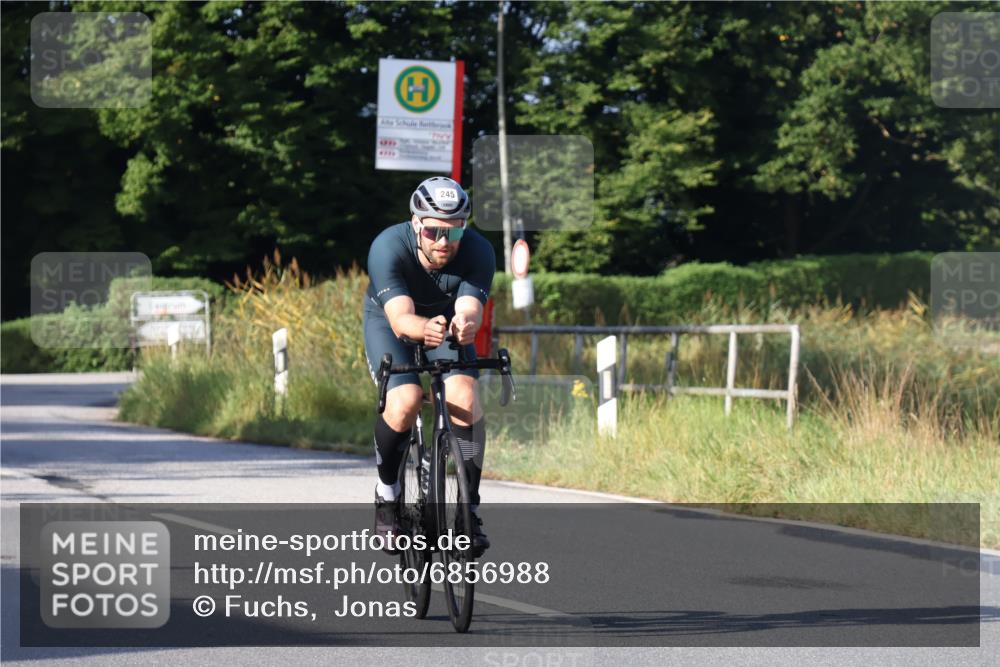 25.08.2024 - Elbe Triathlon Hamburg Fuchs,  Jonas http://msf.ph/oto/6856988 25.08.2024 09:20:39 Radfahren 316, 159, 245, 80, 433 meine-sportfotos.de