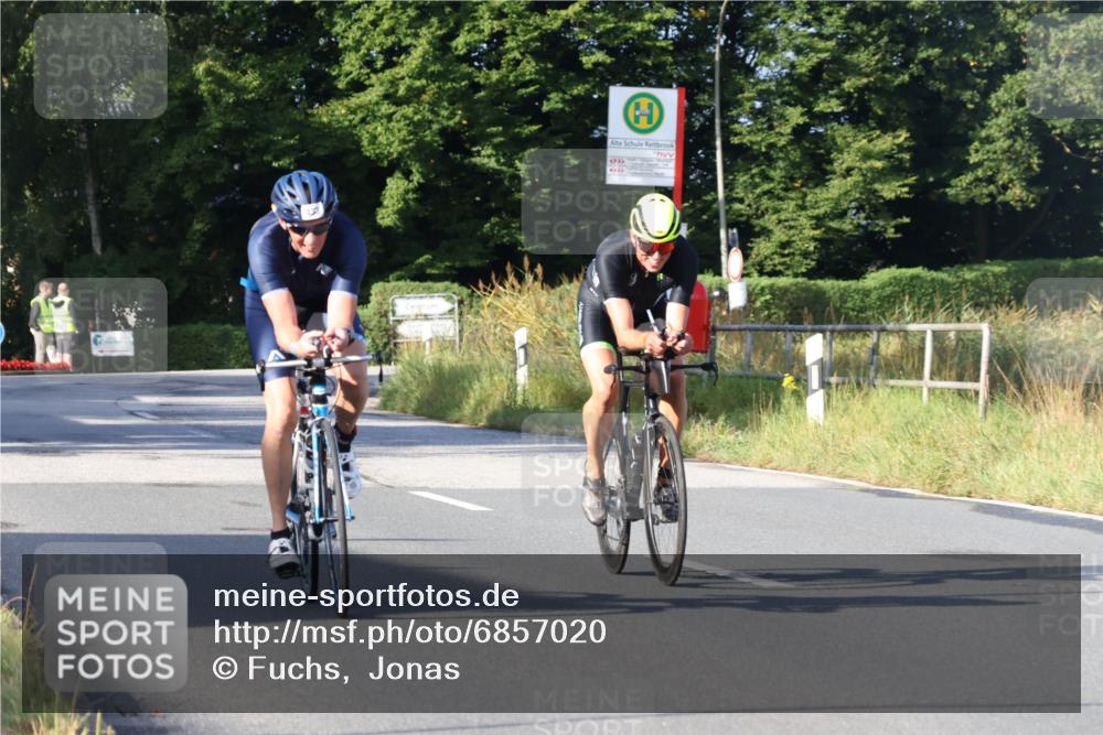 25.08.2024 - Elbe Triathlon Hamburg Fuchs,  Jonas http://msf.ph/oto/6857020 25.08.2024 09:20:40 Radfahren 316, 159, 245, 80, 433 meine-sportfotos.de
