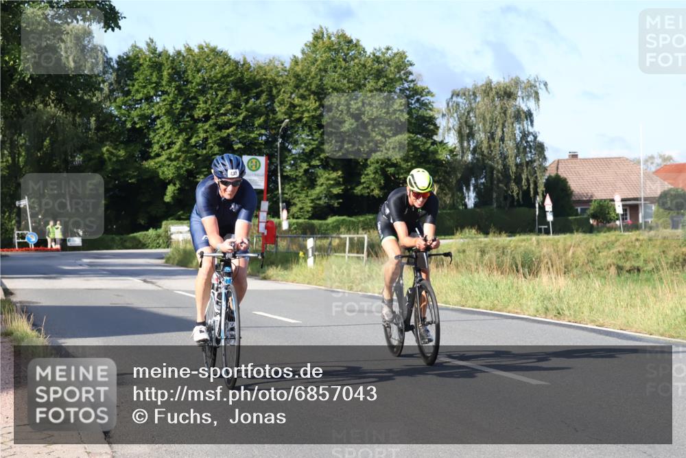 25.08.2024 - Elbe Triathlon Hamburg Fuchs,  Jonas http://msf.ph/oto/6857043 25.08.2024 09:20:41 Radfahren 159, 245, 80, 433 meine-sportfotos.de