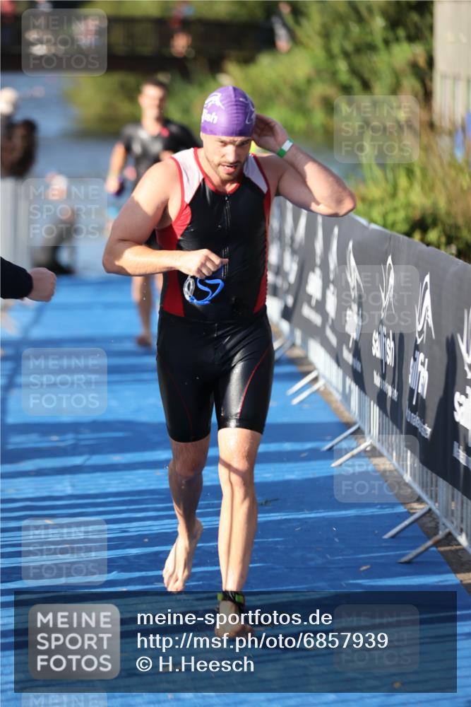 25.08.2024 - Elbe Triathlon Hamburg H.Heesch http://msf.ph/oto/6857939 25.08.2024 09:07:33 Schwimmen 224, 234, 280, 321, 326, 1851 meine-sportfotos.de