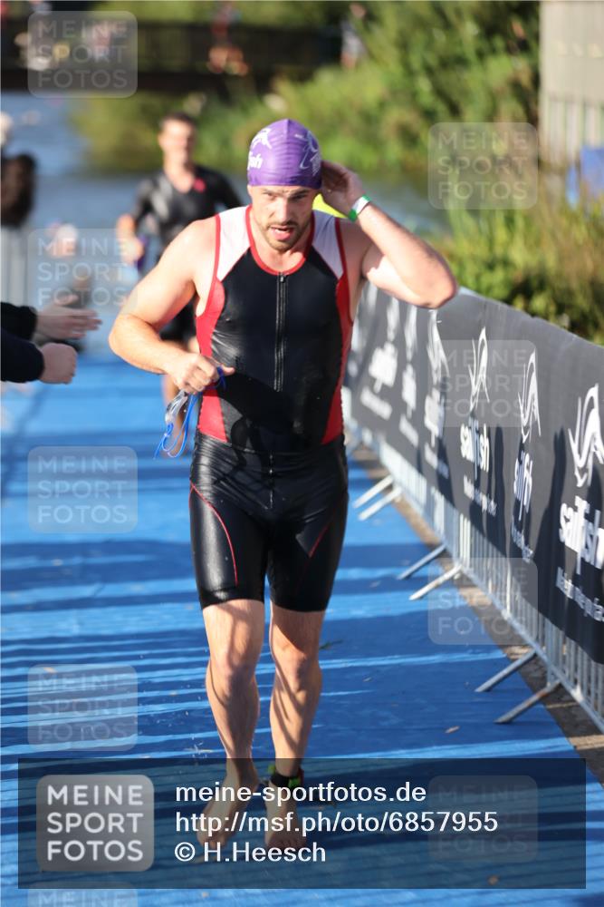 25.08.2024 - Elbe Triathlon Hamburg H.Heesch http://msf.ph/oto/6857955 25.08.2024 09:07:33 Schwimmen 224, 234, 280, 321, 326, 1851 meine-sportfotos.de