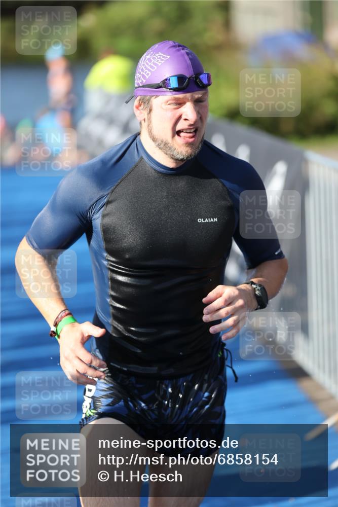 25.08.2024 - Elbe Triathlon Hamburg H.Heesch http://msf.ph/oto/6858154 25.08.2024 09:07:50 Schwimmen 234, 268, 269, 279, 280, 359, 1851 meine-sportfotos.de