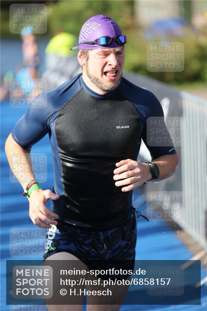 25.08.2024 - Elbe Triathlon Hamburg H.Heesch http://msf.ph/oto/6858157 25.08.2024 09:07:50 Schwimmen 234, 268, 269, 279, 280, 359, 1851 meine-sportfotos.de