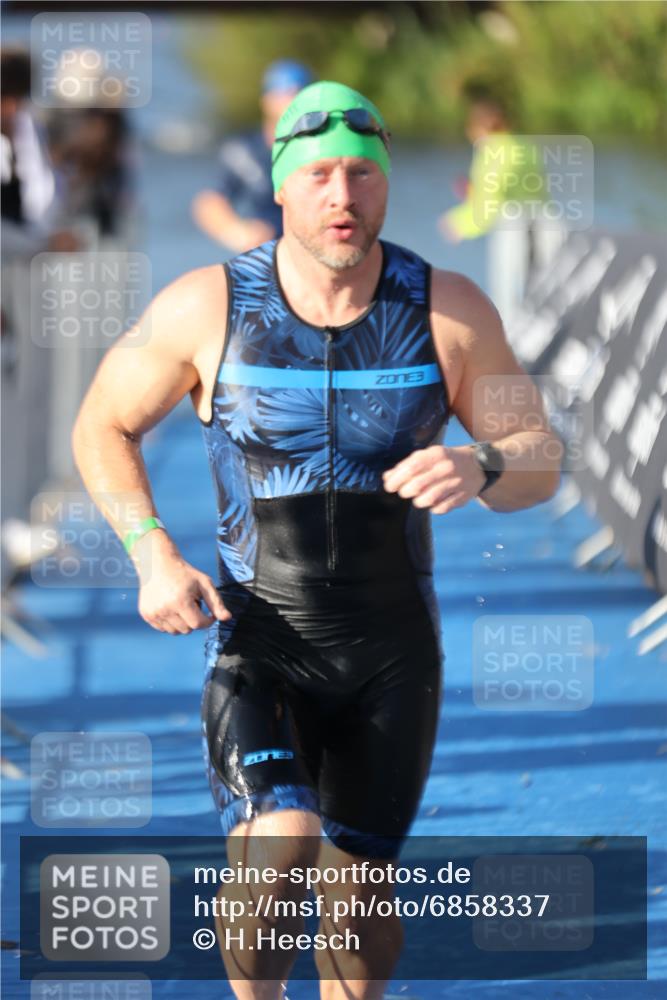25.08.2024 - Elbe Triathlon Hamburg H.Heesch http://msf.ph/oto/6858337 25.08.2024 09:08:07 Schwimmen 268, 269, 279, 300, 359 meine-sportfotos.de