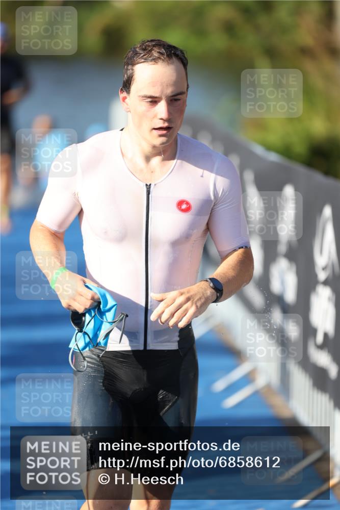25.08.2024 - Elbe Triathlon Hamburg H.Heesch http://msf.ph/oto/6858612 25.08.2024 09:09:25 Schwimmen 199, 200, 213, 267, 327, 328 meine-sportfotos.de