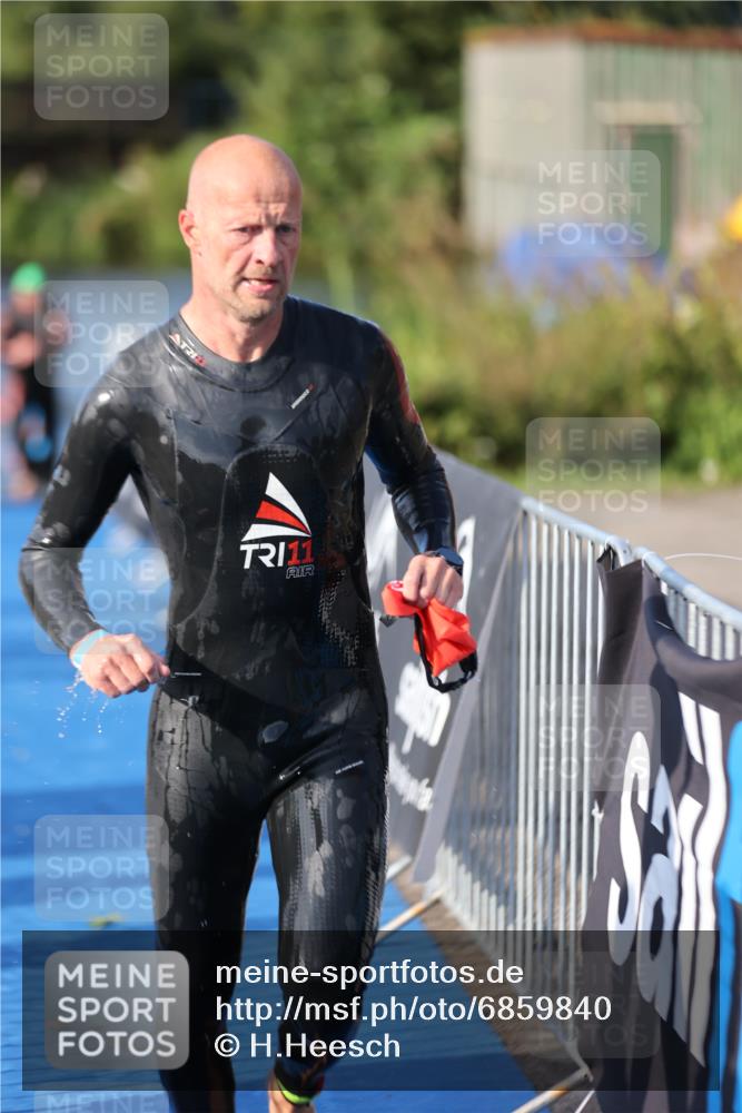 25.08.2024 - Elbe Triathlon Hamburg H.Heesch http://msf.ph/oto/6859840 25.08.2024 09:13:24 Schwimmen 220, 340, 342, 410, 443 meine-sportfotos.de
