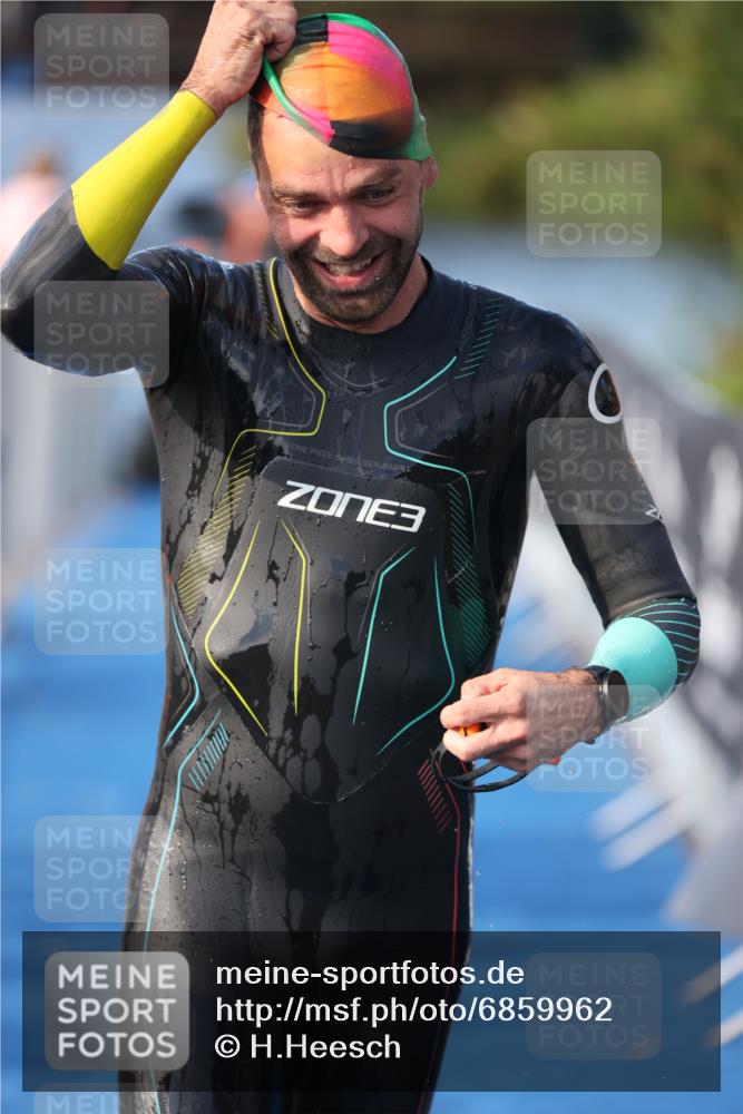 25.08.2024 - Elbe Triathlon Hamburg H.Heesch http://msf.ph/oto/6859962 25.08.2024 09:13:36 Schwimmen 220, 340, 342, 408, 410, 443 meine-sportfotos.de
