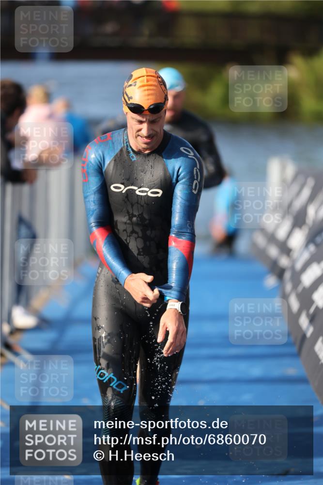 25.08.2024 - Elbe Triathlon Hamburg H.Heesch http://msf.ph/oto/6860070 25.08.2024 09:13:51 Schwimmen 340, 342, 349, 367, 408, 420, 440 meine-sportfotos.de