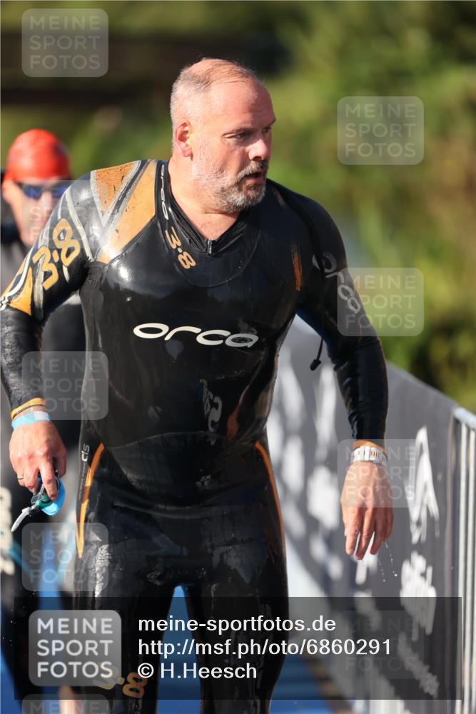 25.08.2024 - Elbe Triathlon Hamburg H.Heesch http://msf.ph/oto/6860291 25.08.2024 09:14:25 Schwimmen 338, 404, 414, 415, 419, 465 meine-sportfotos.de