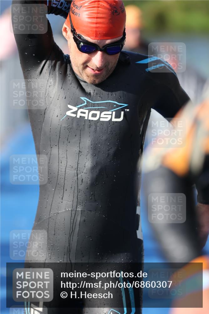 25.08.2024 - Elbe Triathlon Hamburg H.Heesch http://msf.ph/oto/6860307 25.08.2024 09:14:28 Schwimmen 338, 404, 414, 415, 419, 465 meine-sportfotos.de