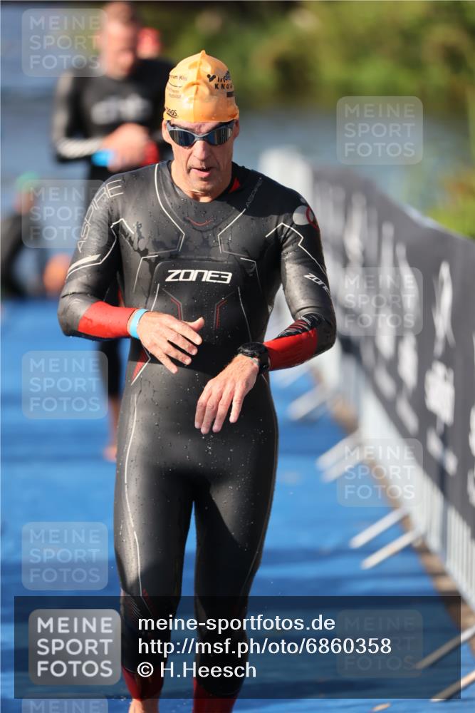 25.08.2024 - Elbe Triathlon Hamburg H.Heesch http://msf.ph/oto/6860358 25.08.2024 09:14:30 Schwimmen 338, 404, 414, 415, 419, 465 meine-sportfotos.de