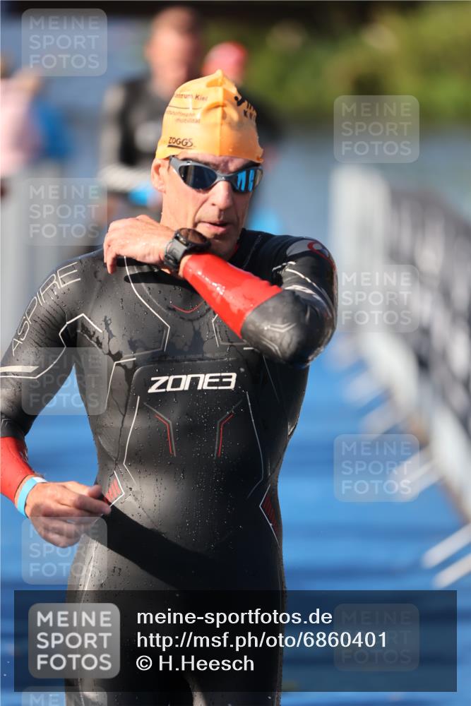 25.08.2024 - Elbe Triathlon Hamburg H.Heesch http://msf.ph/oto/6860401 25.08.2024 09:14:31 Schwimmen 338, 404, 414, 415, 419, 465 meine-sportfotos.de