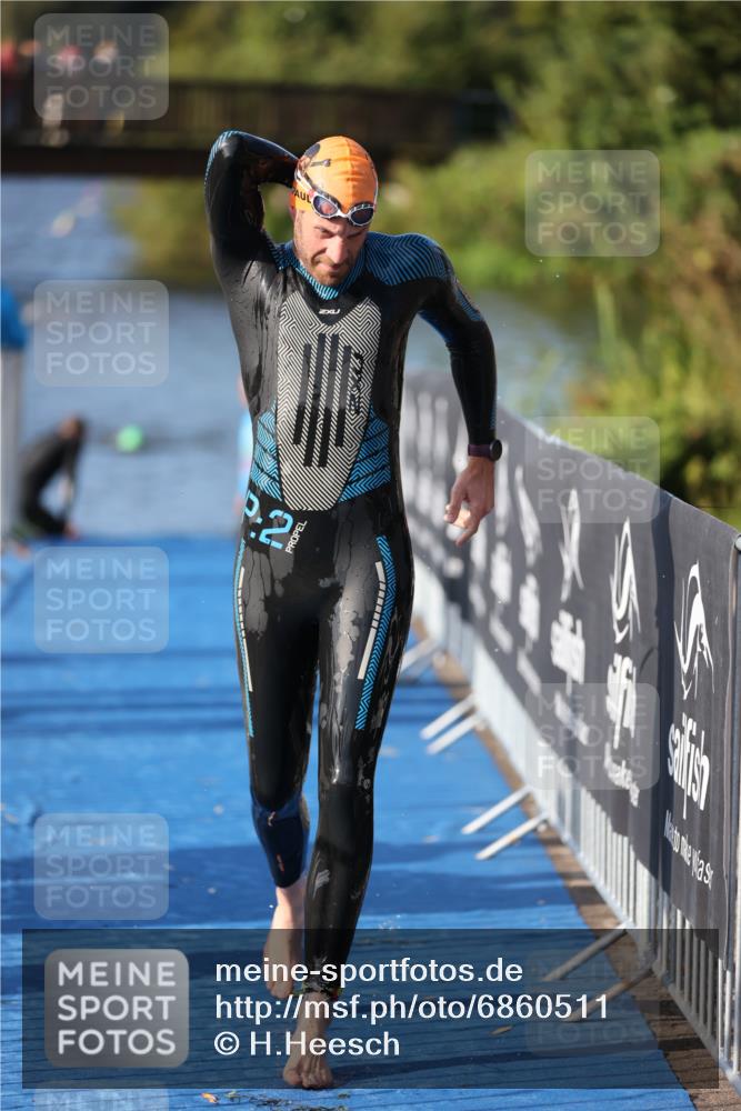 25.08.2024 - Elbe Triathlon Hamburg H.Heesch http://msf.ph/oto/6860511 25.08.2024 09:14:42 Schwimmen 338, 404, 414, 415, 419, 465 meine-sportfotos.de