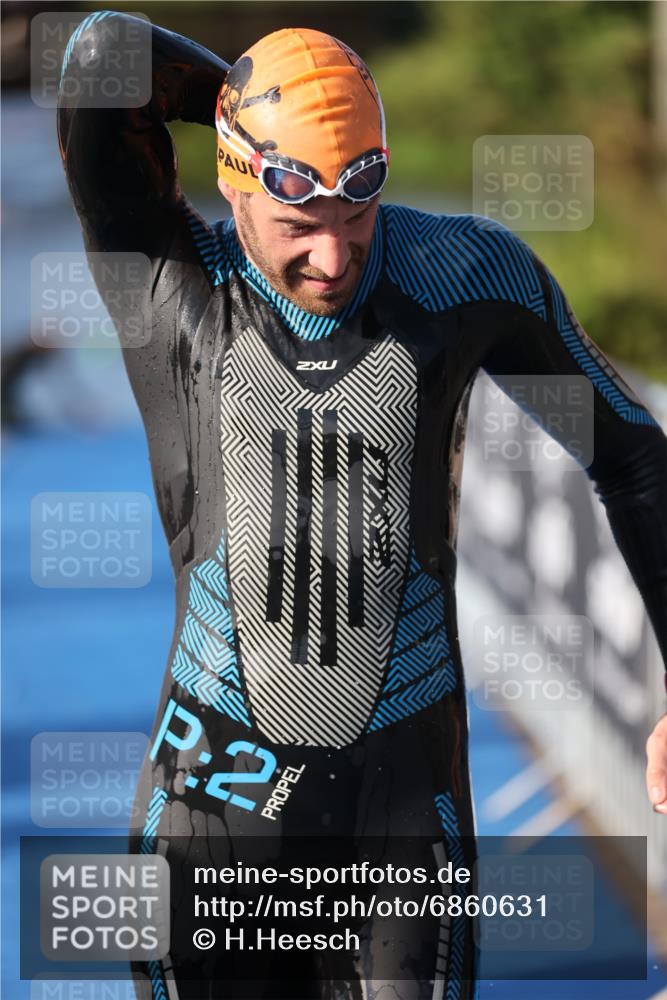 25.08.2024 - Elbe Triathlon Hamburg H.Heesch http://msf.ph/oto/6860631 25.08.2024 09:14:44 Schwimmen 338, 404, 414, 415, 419, 465 meine-sportfotos.de