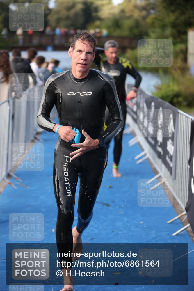 25.08.2024 - Elbe Triathlon Hamburg H.Heesch http://msf.ph/oto/6861564 25.08.2024 09:18:03 Schwimmen 361, 368, 381, 384, 388, 421, 435 meine-sportfotos.de