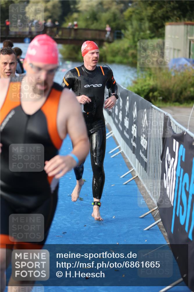 25.08.2024 - Elbe Triathlon Hamburg H.Heesch http://msf.ph/oto/6861665 25.08.2024 09:18:13 Schwimmen 333, 361, 368, 384, 388, 421, 435 meine-sportfotos.de