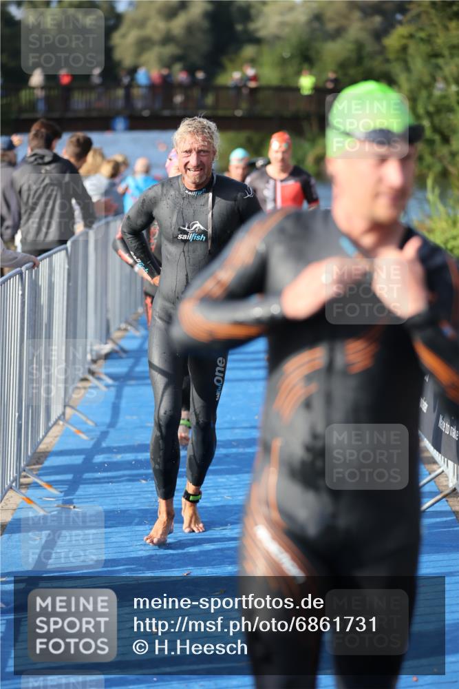 25.08.2024 - Elbe Triathlon Hamburg H.Heesch http://msf.ph/oto/6861731 25.08.2024 09:18:30 Schwimmen 333, 341, 357, 361, 368, 374, 384, 388, 406, 418, 435 meine-sportfotos.de
