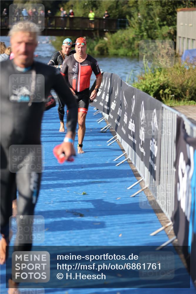 25.08.2024 - Elbe Triathlon Hamburg H.Heesch http://msf.ph/oto/6861761 25.08.2024 09:18:31 Schwimmen 333, 341, 357, 361, 368, 374, 384, 388, 406, 418 meine-sportfotos.de