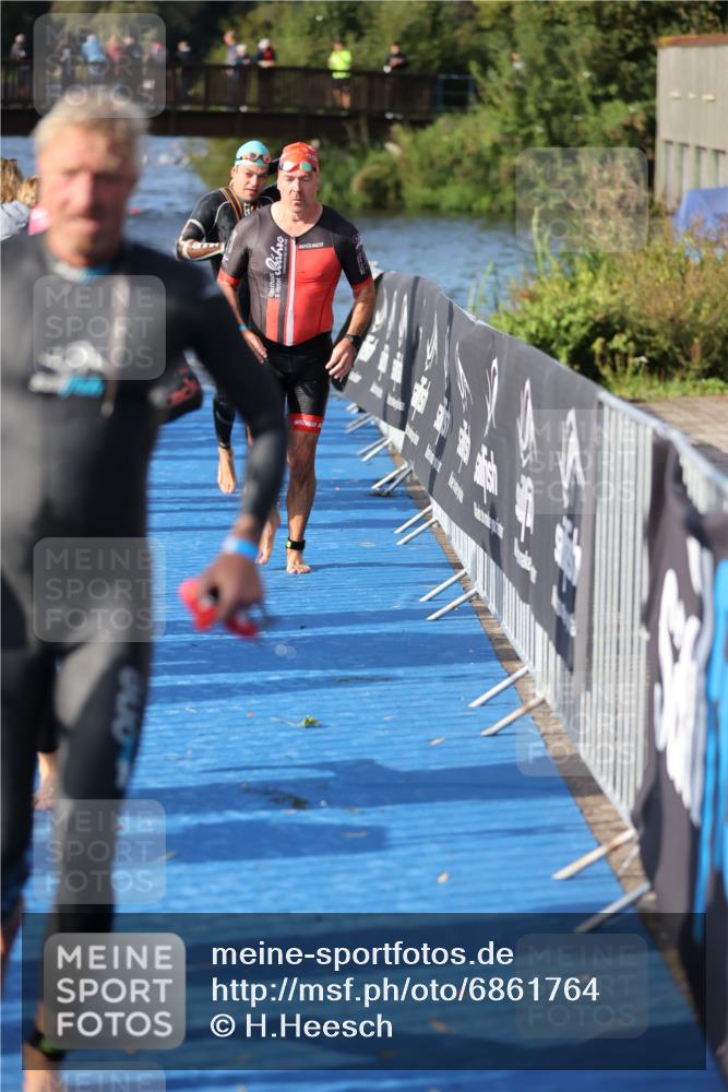 25.08.2024 - Elbe Triathlon Hamburg H.Heesch http://msf.ph/oto/6861764 25.08.2024 09:18:31 Schwimmen 333, 341, 357, 361, 368, 374, 384, 388, 406, 418 meine-sportfotos.de