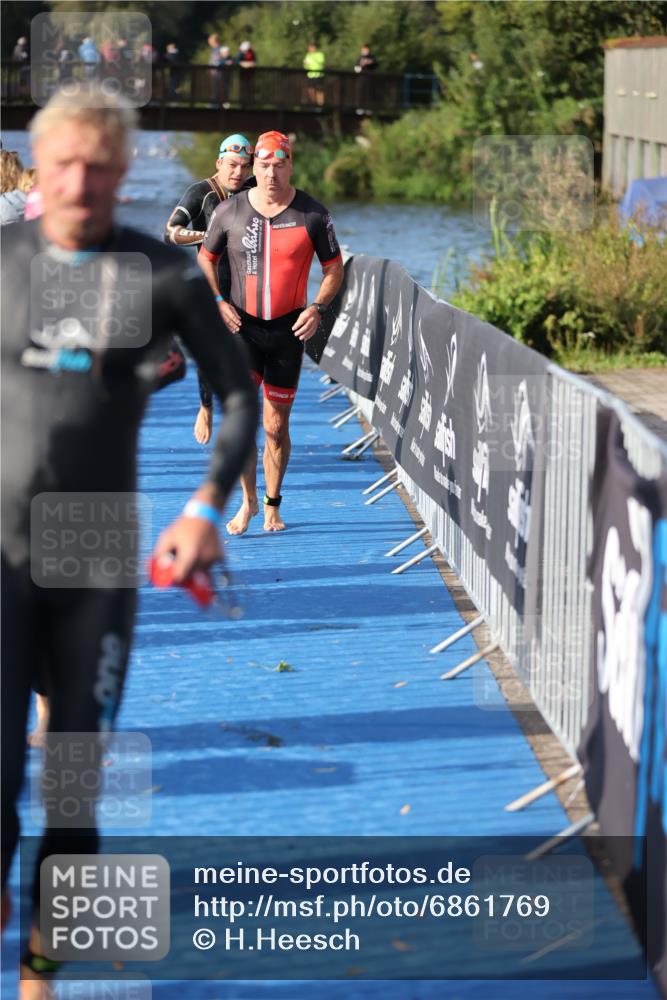 25.08.2024 - Elbe Triathlon Hamburg H.Heesch http://msf.ph/oto/6861769 25.08.2024 09:18:31 Schwimmen 333, 341, 357, 361, 368, 374, 384, 388, 406, 418 meine-sportfotos.de