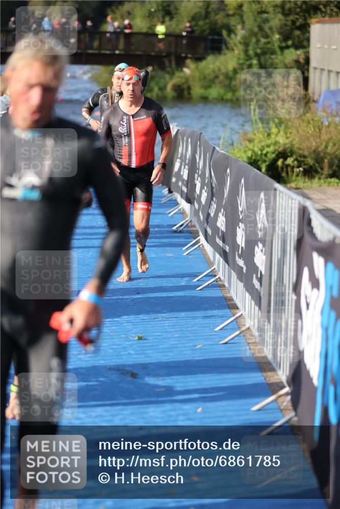 25.08.2024 - Elbe Triathlon Hamburg H.Heesch http://msf.ph/oto/6861785 25.08.2024 09:18:31 Schwimmen 333, 341, 357, 361, 368, 374, 384, 388, 406, 418 meine-sportfotos.de