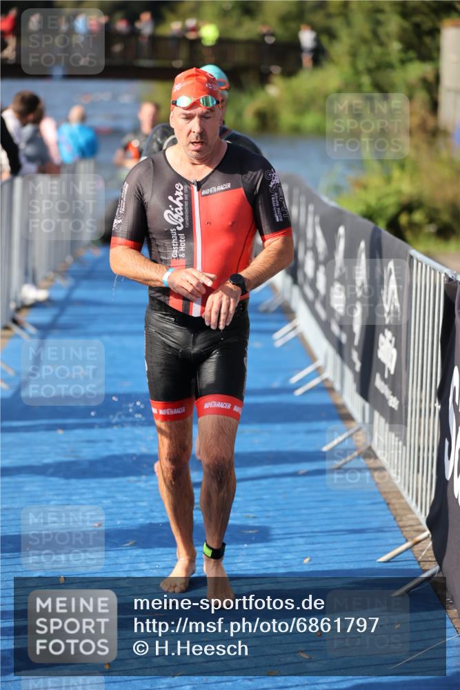 25.08.2024 - Elbe Triathlon Hamburg H.Heesch http://msf.ph/oto/6861797 25.08.2024 09:18:33 Schwimmen 333, 341, 355, 357, 361, 368, 374, 388, 406, 418 meine-sportfotos.de